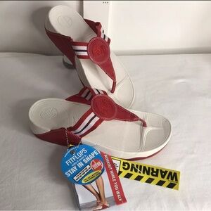 FitFlop Women’s Walkstar Flip Flop Red Stripe Size 10 (BRAND NEW W TAGS)